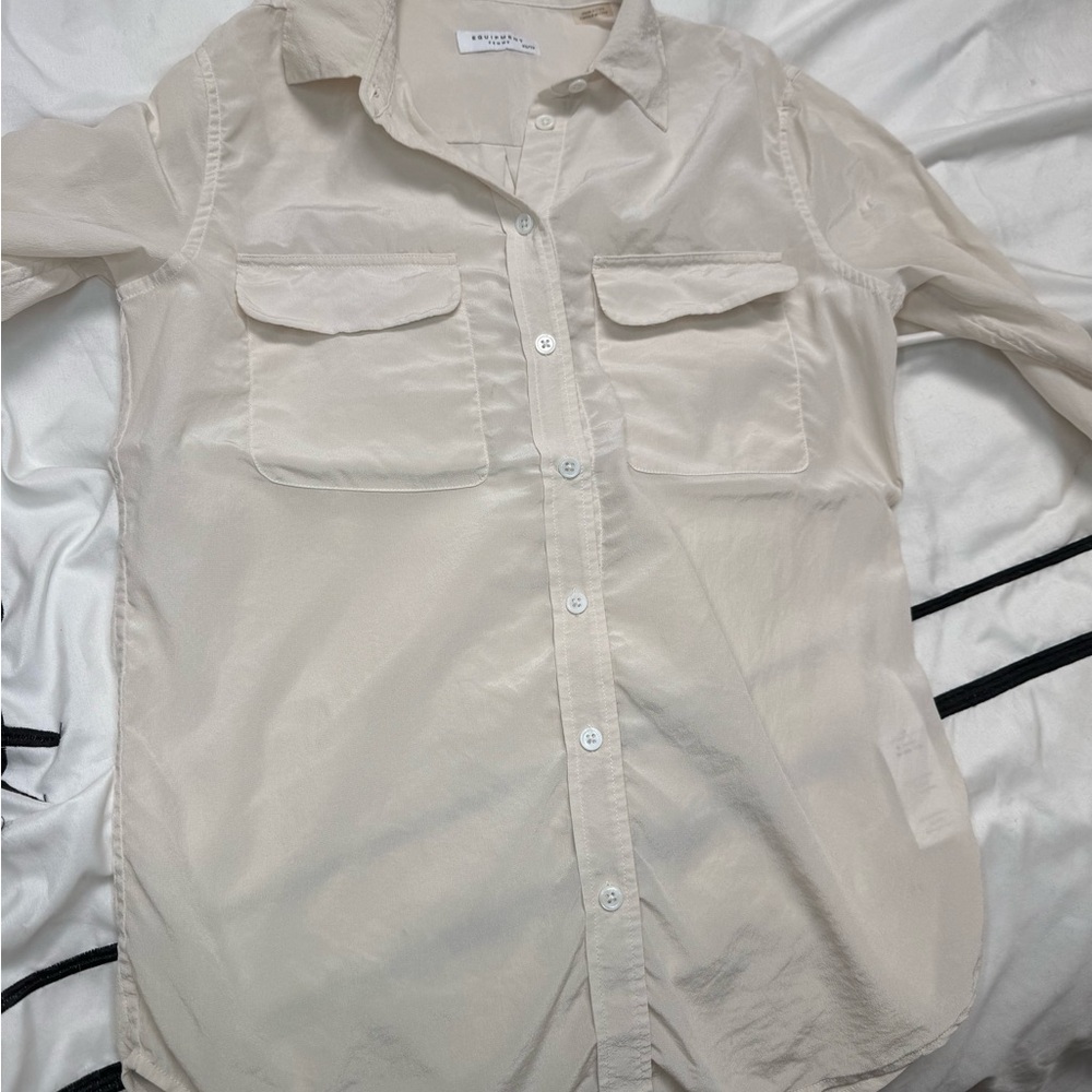 Light Cream Button-Up Shirt with Chest Pockets -